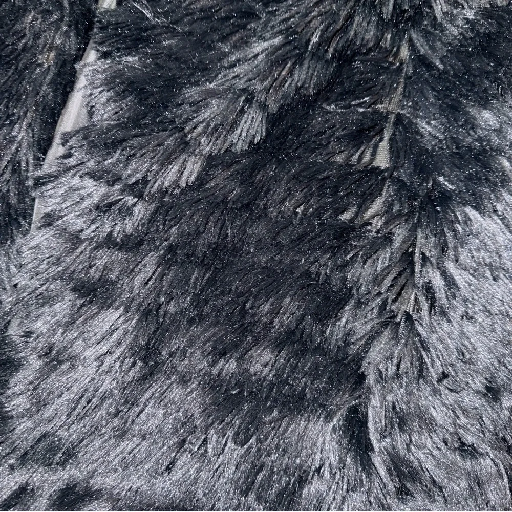 New Directions Black Faux Fur Vest – Soft Textured Layering Piece XL - women’s - Picture 6 of 6